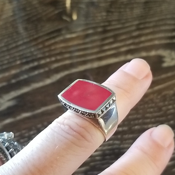Marcasite silver ring with red stone size 7 - Picture 1 of 8